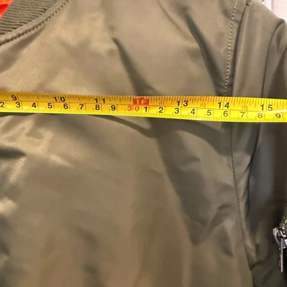 Alpha Industries Sage Green Bomber Jacket - Picture 9 of 13